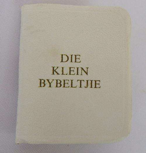 Miniature Bible  - Die Klein Bybeltjie - as per photo