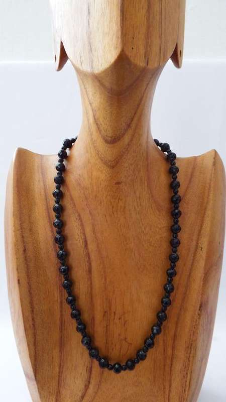 Vintage black bead necklace - 50cm - as per photo