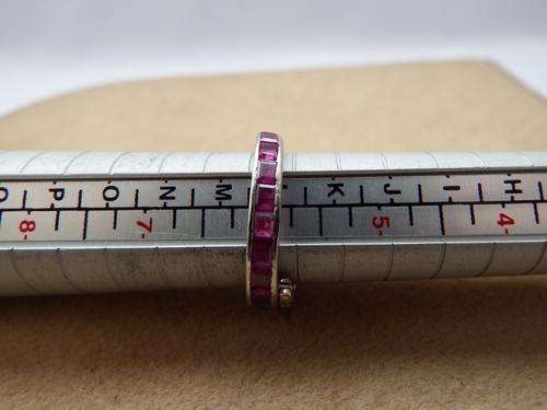 Platinum reversible ring with diamonds rubies and sapphires (one stone missing) 4,5g - as per photo