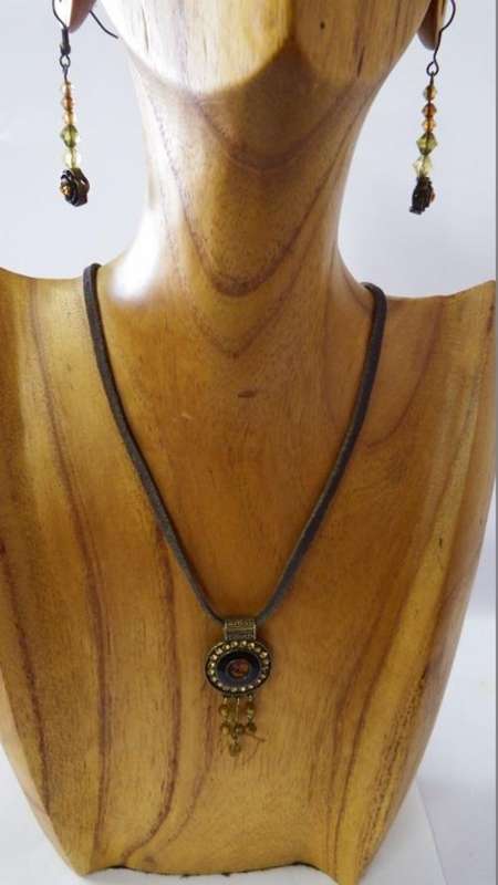 Necklace 42cm and earring set - as per photo