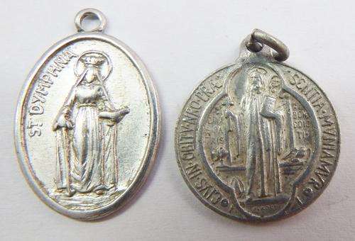 Lot of 2 Roman Catholic pendants as per photo