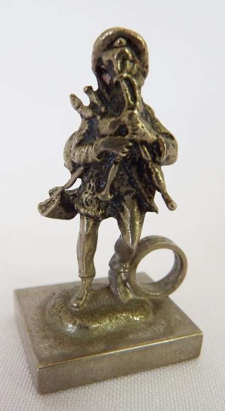 Metal figurine - name holder for table - 4 x 2.5cm - as per photo