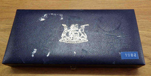 1982 proof set in box as per photo