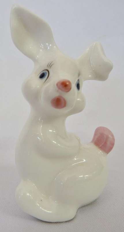Hand Painted bunny figurine - 9.5cm - as per photo