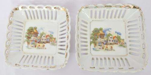 Set of 2 Porcelain trinket holders - as per photo