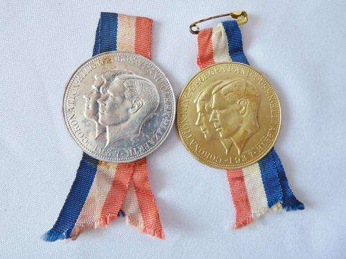 Coronation of King George VI 1937 plaque silver and gold color - as per photo