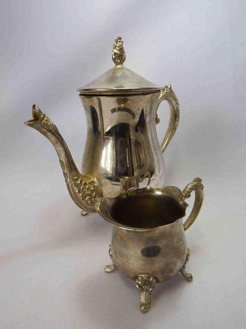 Vintage Silver plated teapot with milk jug - as per photo