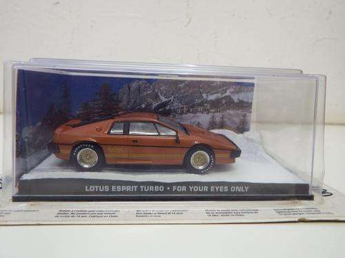 James Bond 007 Lotus Esprit turbo - For your Eyes Only - model car in packaging with magazine