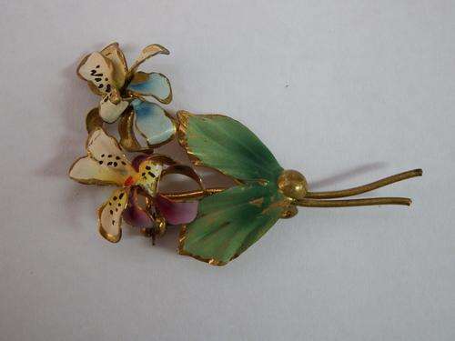 Lovely Antique flower brooch