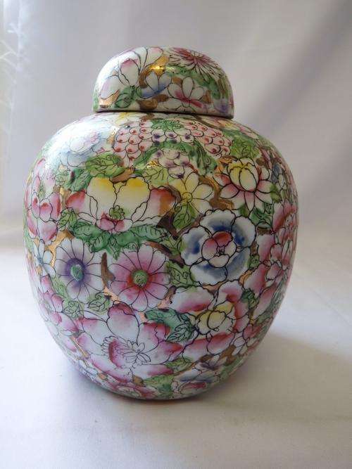 MACHAU porcelain Ginger jar - Thousands of flowers repaired