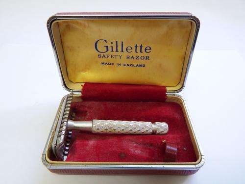 Vintage Gillette safety razor in original case
