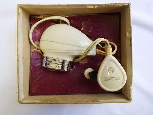 Vintage Philishave electrical razor made in Holland - in original box