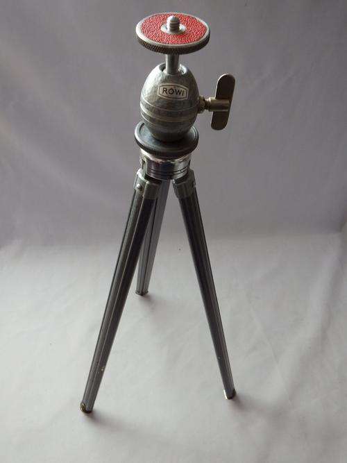 Vintage Rowi Tripod stands  1,24 meter from ground
