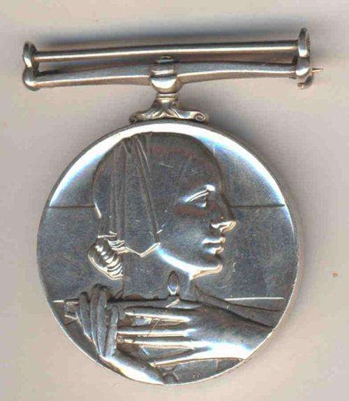 Red Cross Long and efficient service medal in silver - issued to Eugenie de Beer