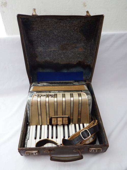 Hohner Student VM Accordion
