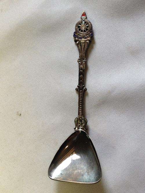 Voortekkers EPNS sugar spoon in original box