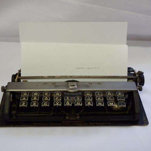 Bennett typewriter circa 1907 - smallest keybord typewriter ever made