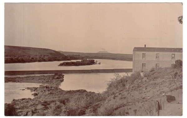 Post Card - Vintage photo of dam, Aliwal North - Unused