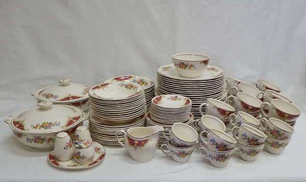 Alfred Meakin Dinner Set