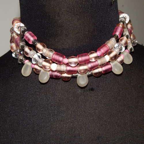 Chocker necklace - 3 strings - as per photo