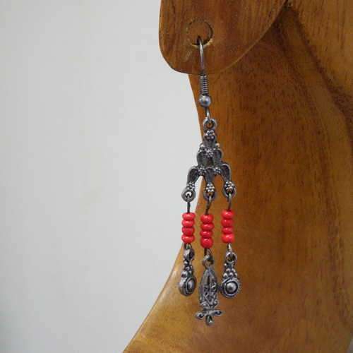 Pair of earrings