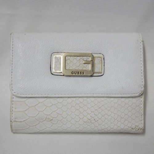Ladies white Guess purse (new)