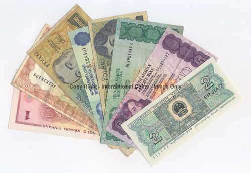 Lot of 8 International Banknotes