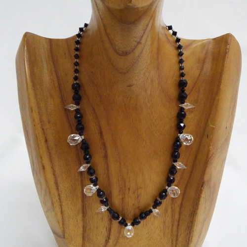 Crystal and Jet vintage fashion necklace - beautiful piece