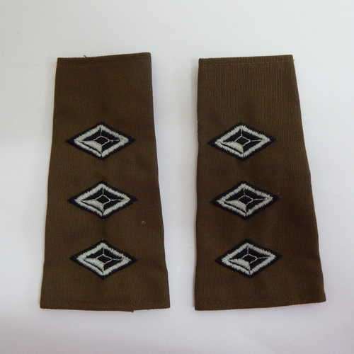 Pair of SWA Captains brown rank epaulettes