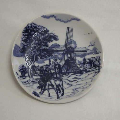 Oude Molen Fabriek B.V. Delft Holland small porcelain plate