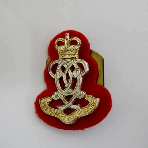 Great Britain - The Queens own hussars stay-brite badge with lugs and plate