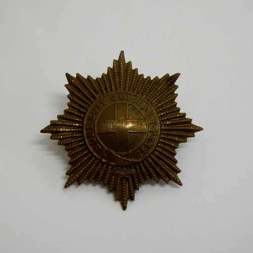 Great Britain Coldstream Guards brass cap badge with lugs