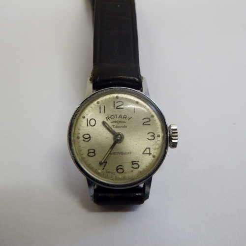 Vintage Rotary Avenger manual wind ladies watch - working