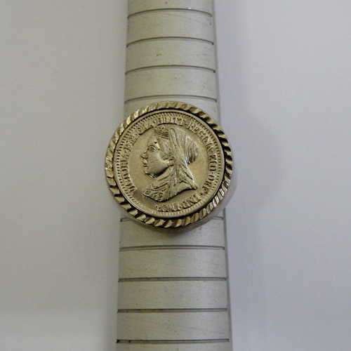 Mens ring with British coin