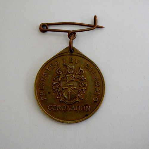 Rhodesia 1953 Queen Elizabeth coronation medallion presented by Bulawayo
