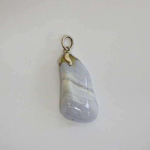 Vintage semi precious stone pendant