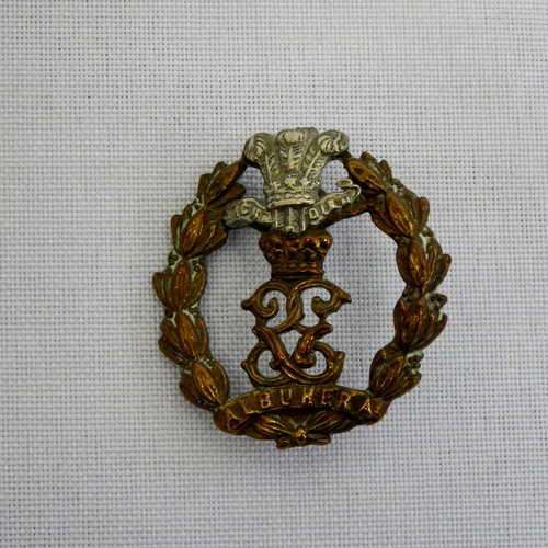 Middlesex Regiment collar badge with lugs