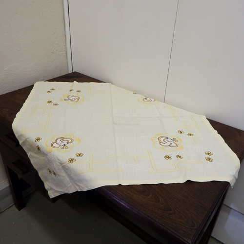 Vintage tablecloth with stitch work - 76 cm x 81.5 cm - Small hole and some stain spots