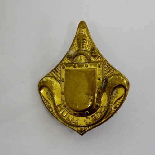 WW2 Dutch Army `Nulli Cedo` cap badge