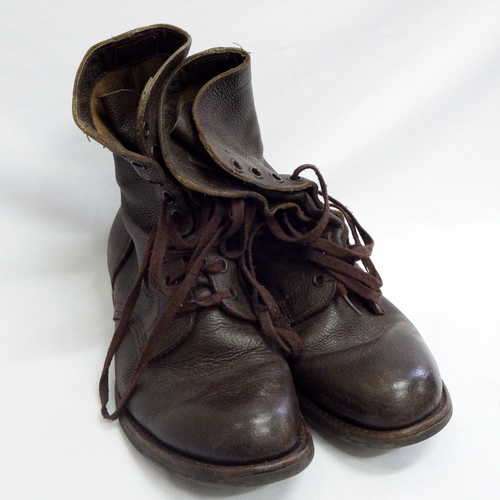 Pair of SADF boots - Size : 11 - 1975 issue