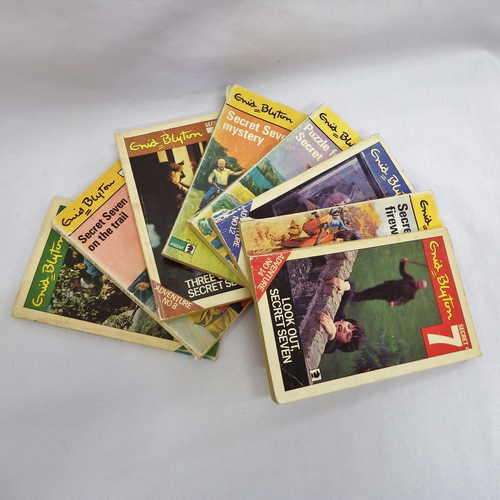 Lot of 8 Secret Seven books