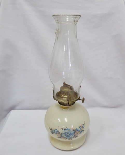 Vintage glass base oil lantern - Height : 36 cm