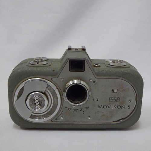 Vintage Zeiss Ikon Movikon 8 movie camera - Not tested
