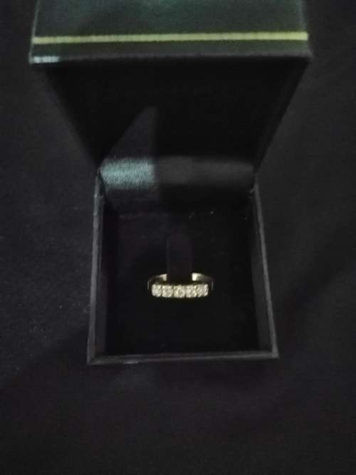 9ct solid gold eternity ring