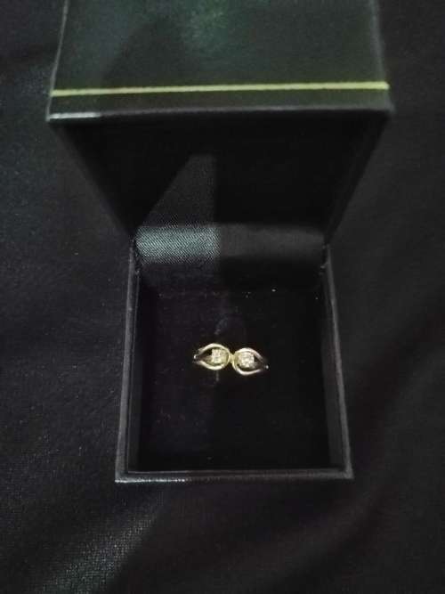 9ct solid gold ring