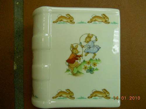 BUNNYKINS Money box in porcelain.