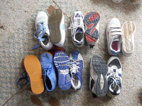 Shoes a joblot of 6 pairs of ladies size 5,6,7 second hand shoes.Mostly nikes.
