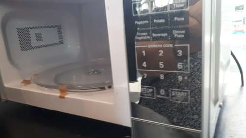 Microwave Oven - 20 lt