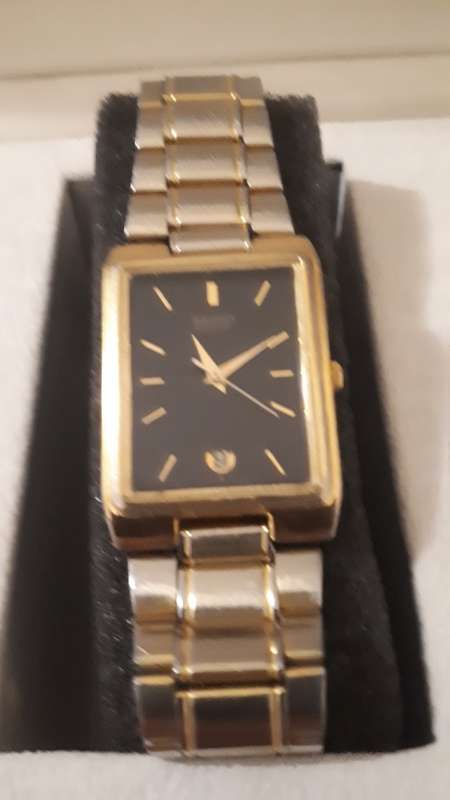 Seiko quartz mens watch