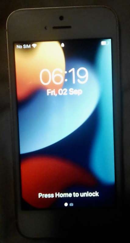 I Phone SE
